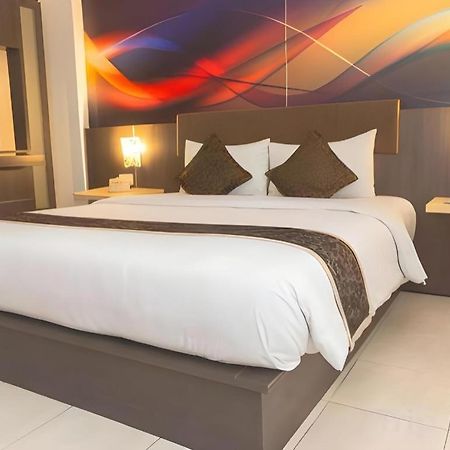 D'Arcici Hotel Cempaka Putih Джакарта Экстерьер фото