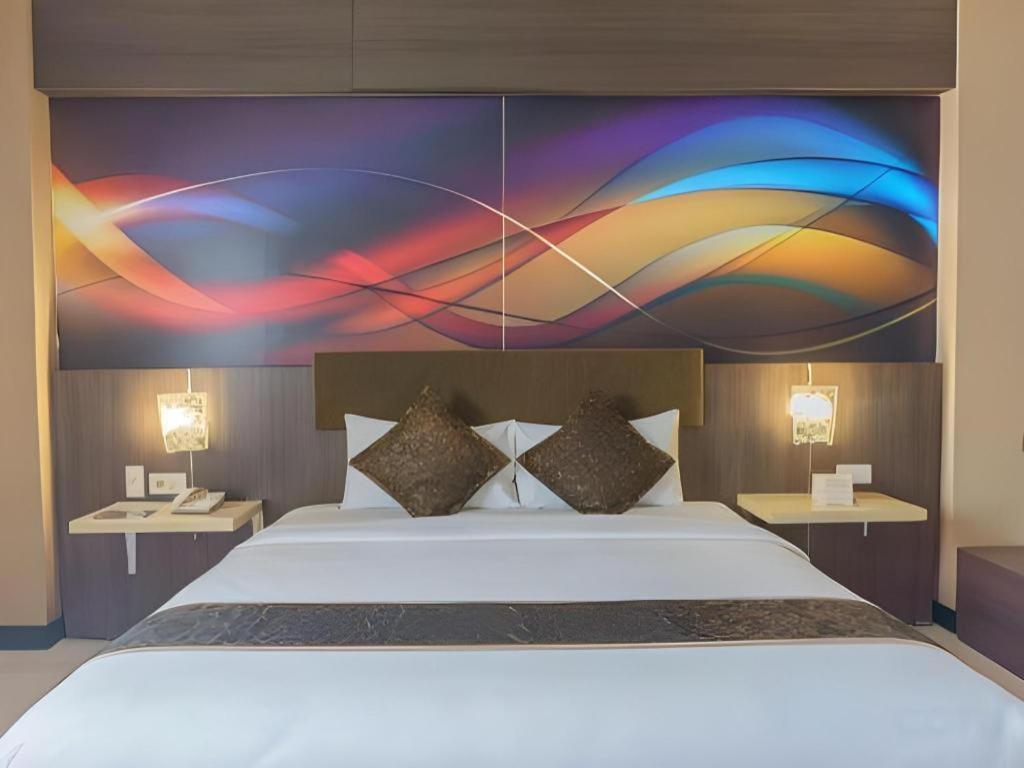 D'Arcici Hotel Cempaka Putih Джакарта Экстерьер фото