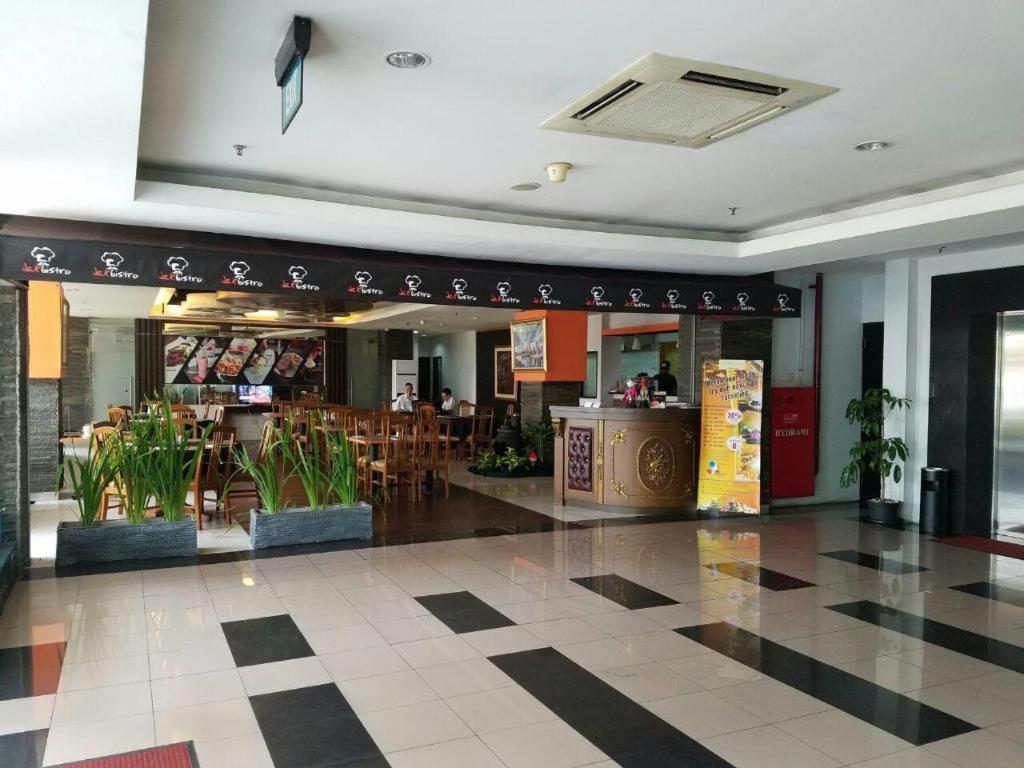 D'Arcici Hotel Cempaka Putih Джакарта Экстерьер фото