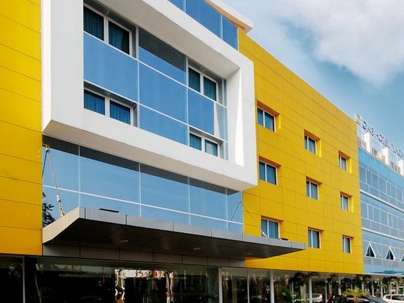 D'Arcici Hotel Cempaka Putih Джакарта Экстерьер фото